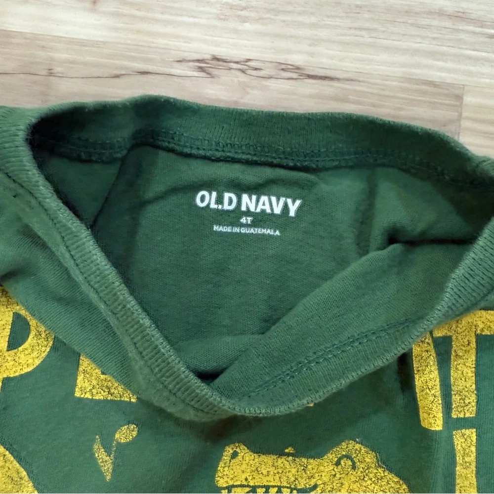 Old Navy Green Dinosaur Graphic Tee Size 4T